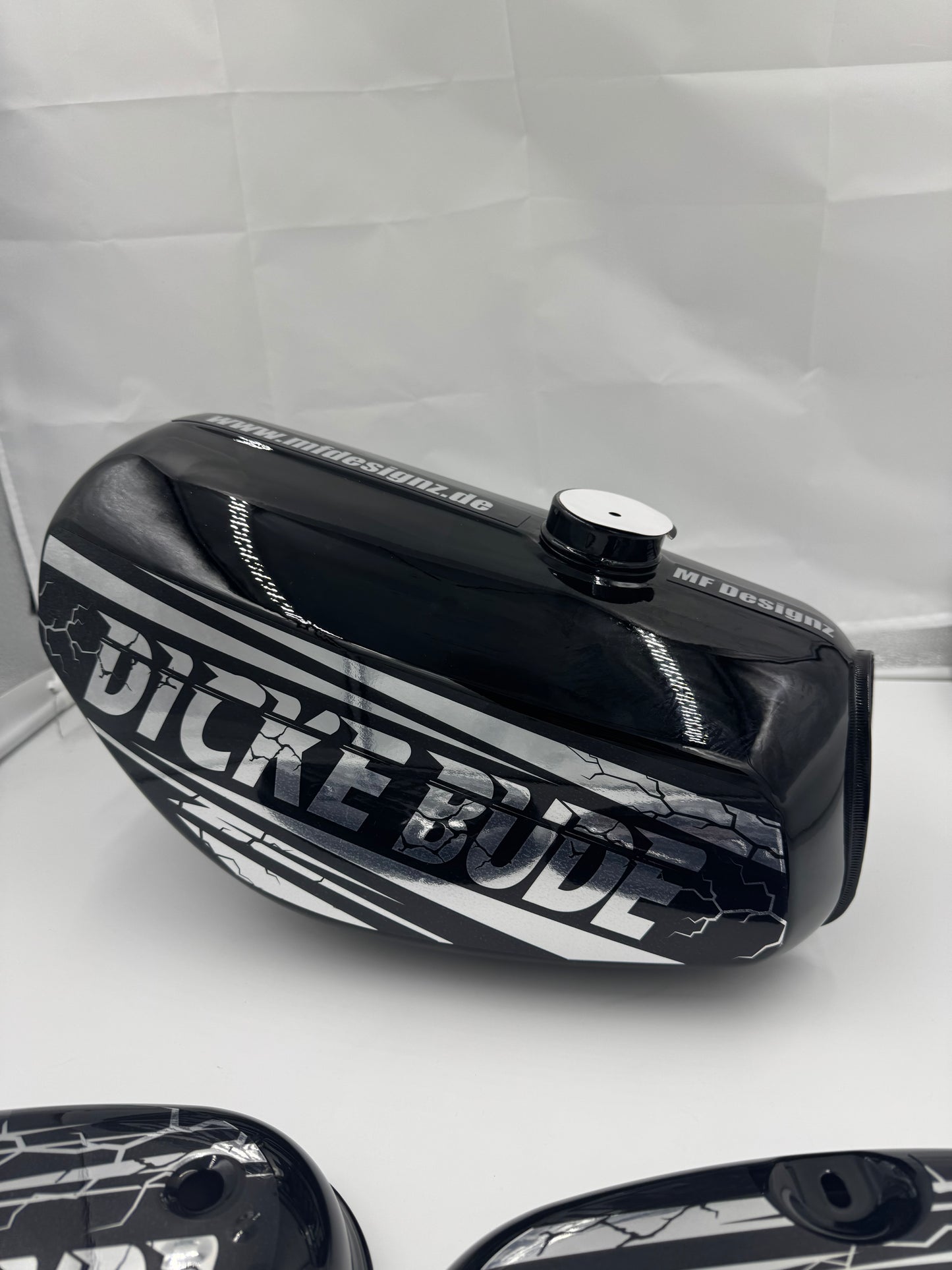 DICKE BUDE TANK/SEITENDECKEL NEU