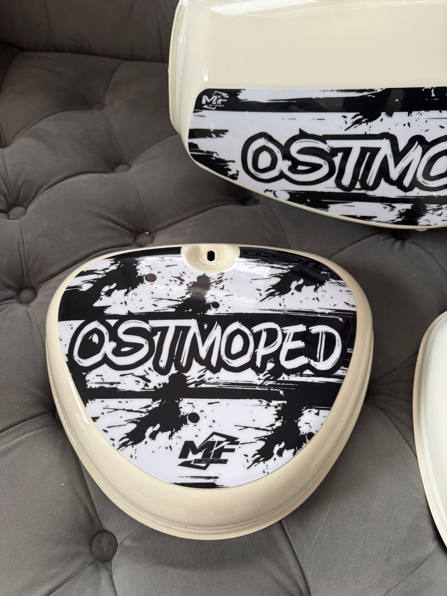 OSTMOPED Tank / Seitendeckel NEU