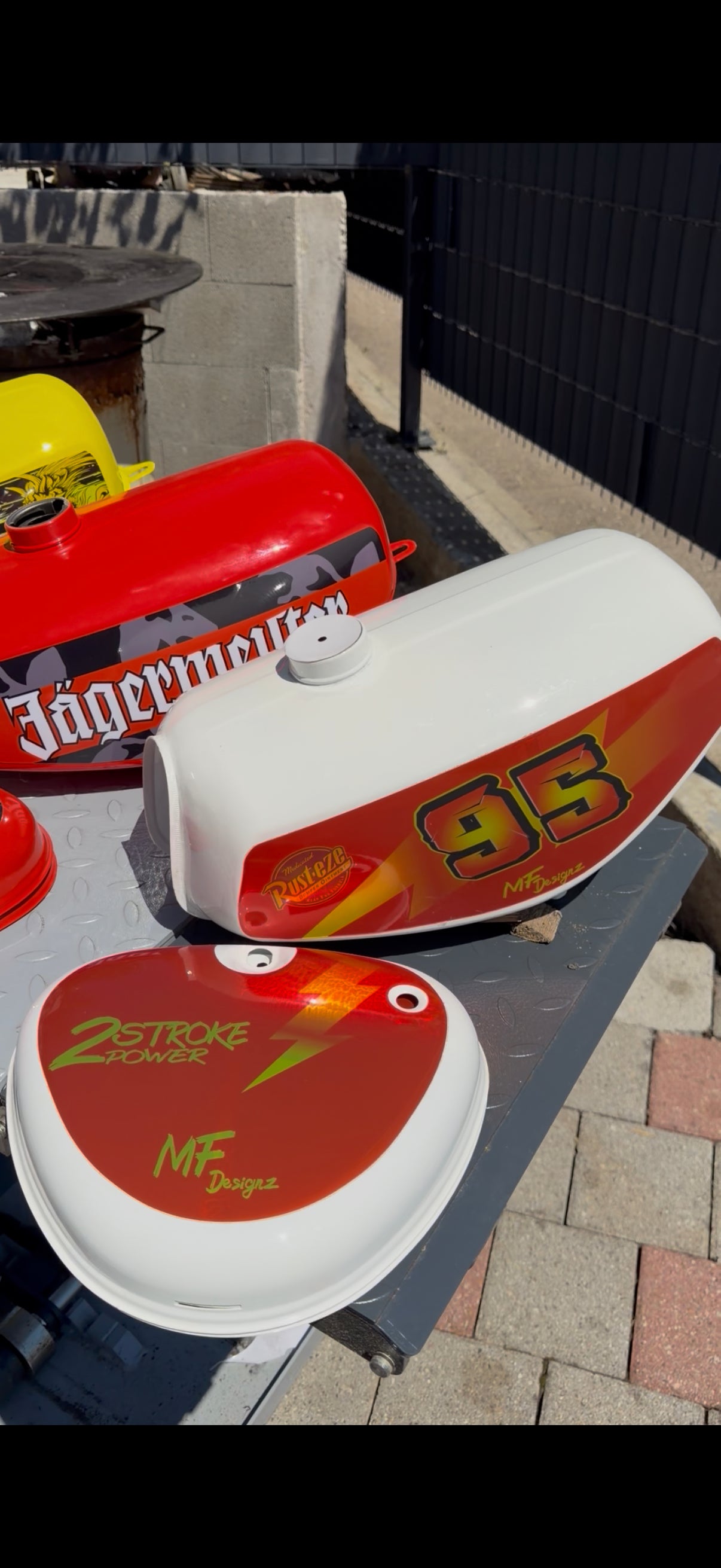 ANGEBOTE VERSCHIEDENE TANK SETS