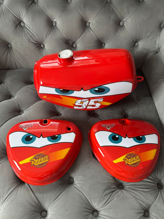 Cars 3.0 Tank / Seitendeckel NEU