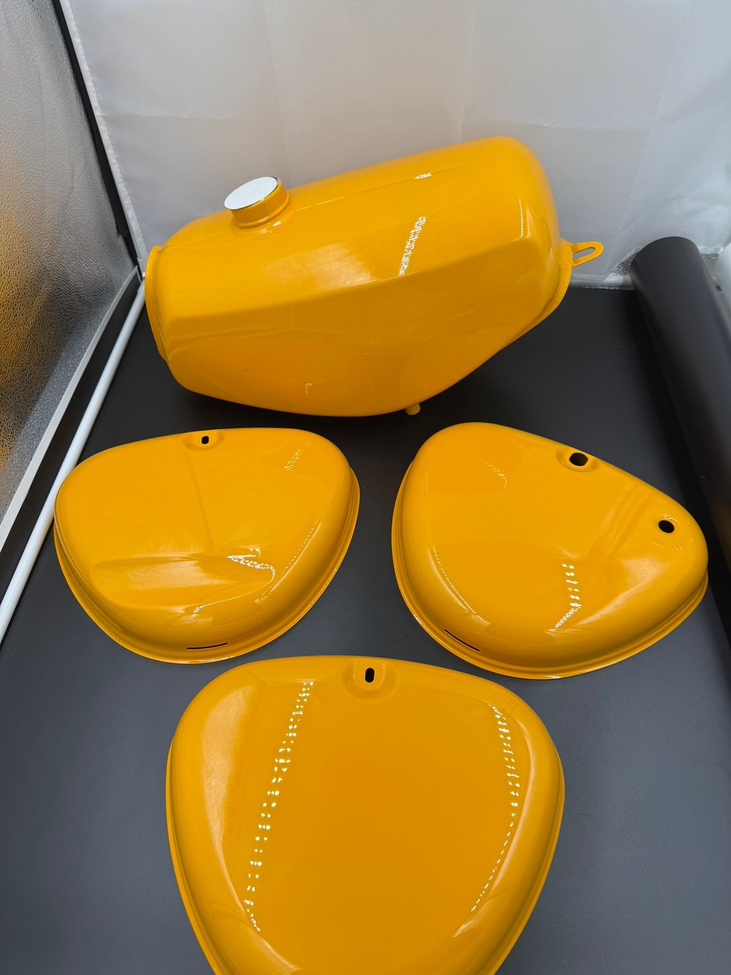 TANKSETS NEU MIT 3 SEITENDECKEL UNBEKLEBT