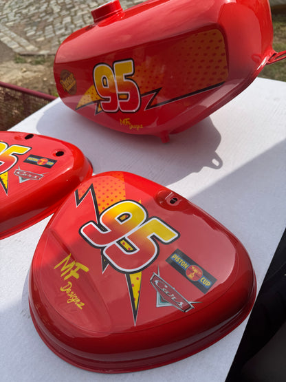 Cars 2.0 Tank / Seitendeckel NEU